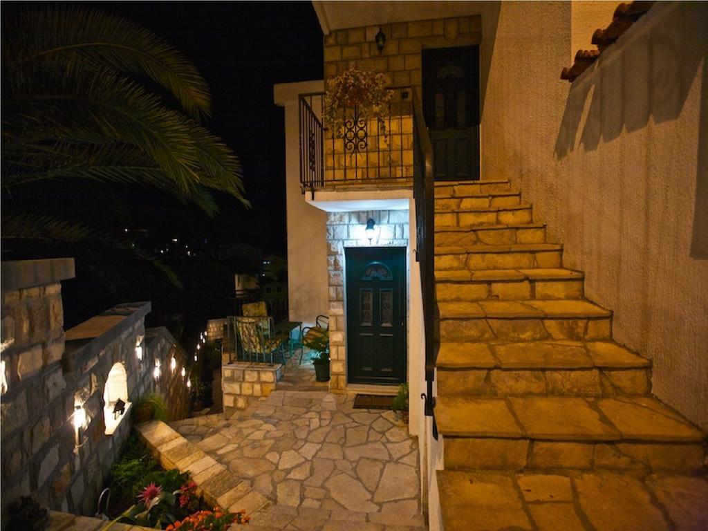 بودفا Klaris Guest House المظهر الخارجي الصورة